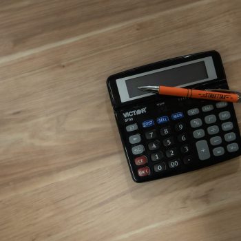 calculator-with-pen-2